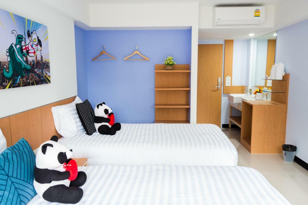 Lucky Panda Hotel Chiang Mai Exterior photo