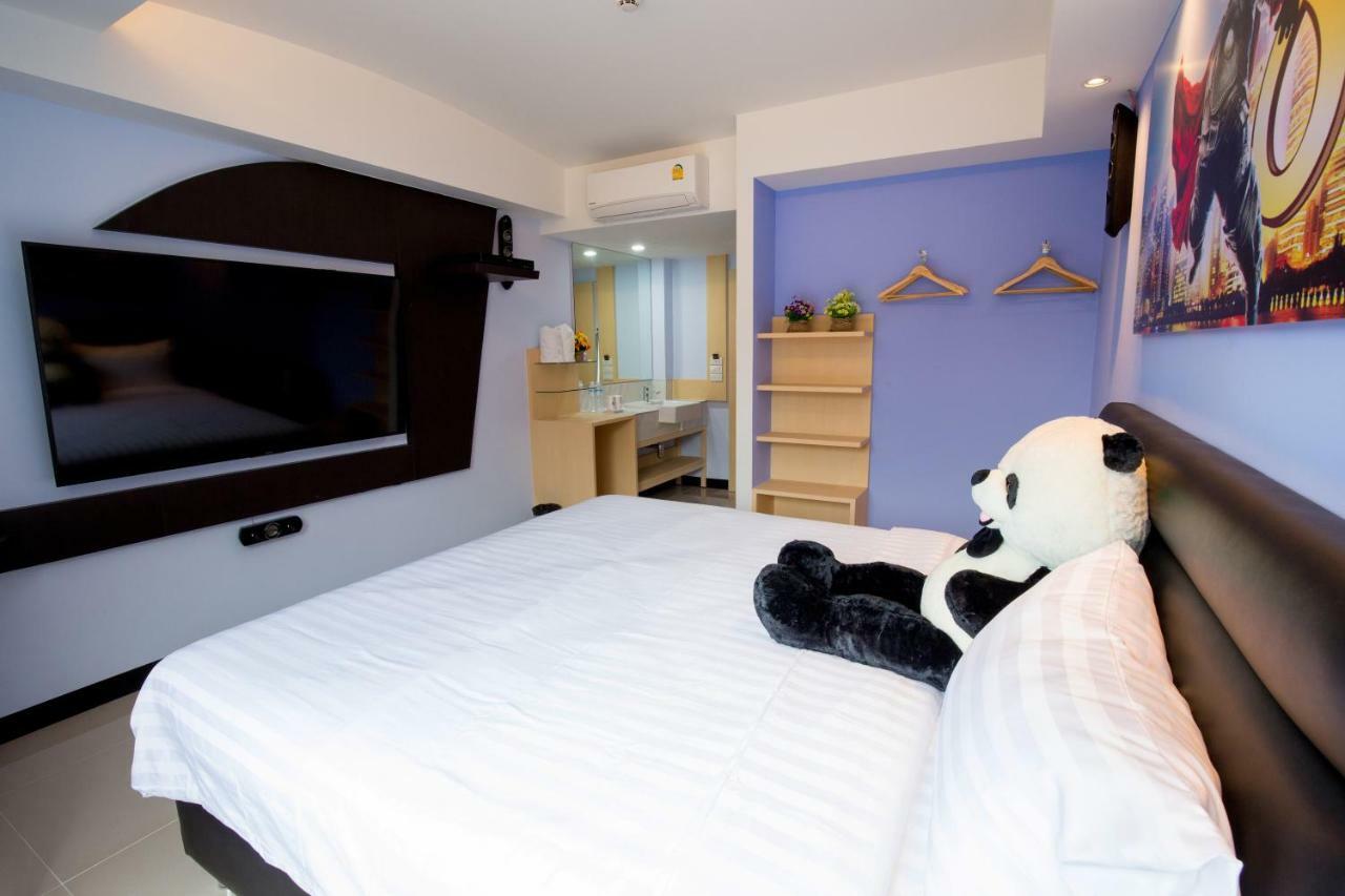 Lucky Panda Hotel Chiang Mai Exterior photo