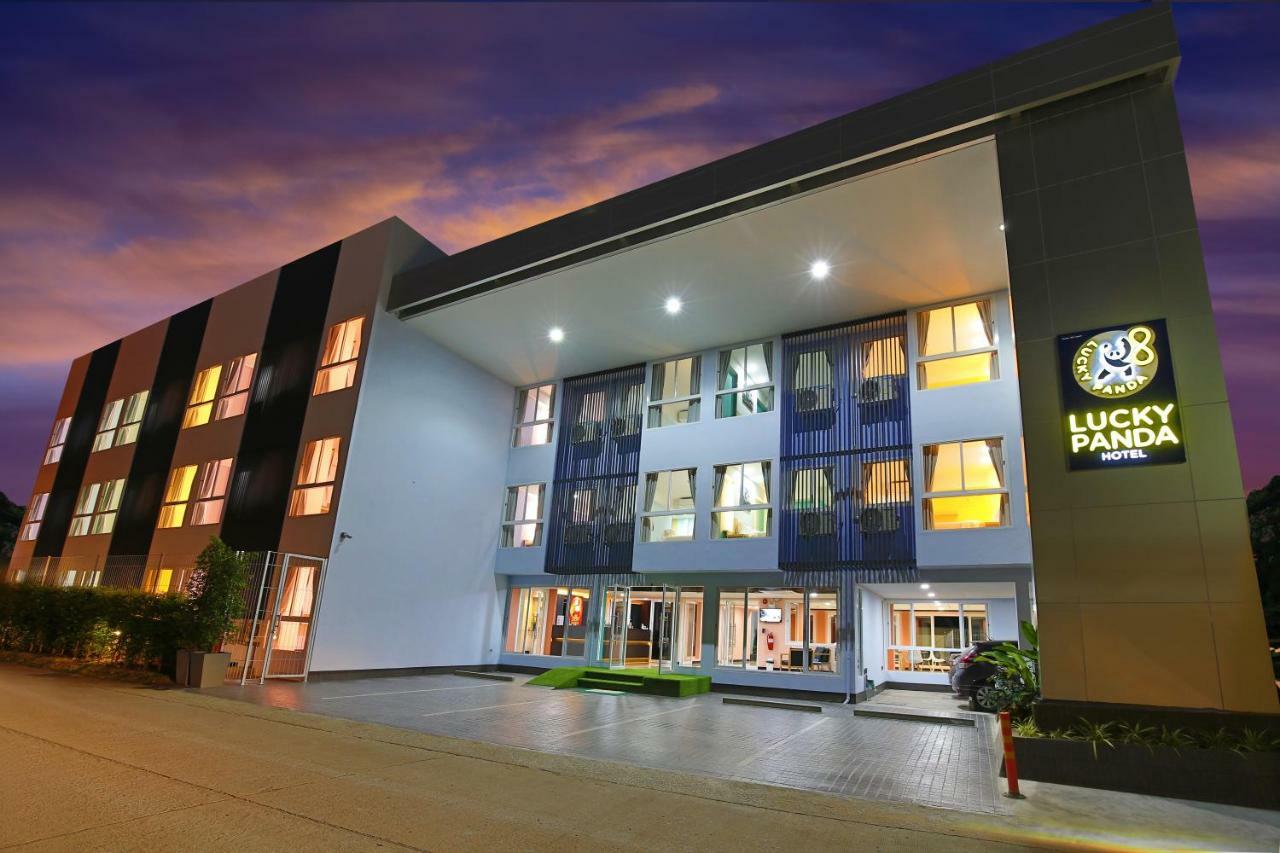 Lucky Panda Hotel Chiang Mai Exterior photo